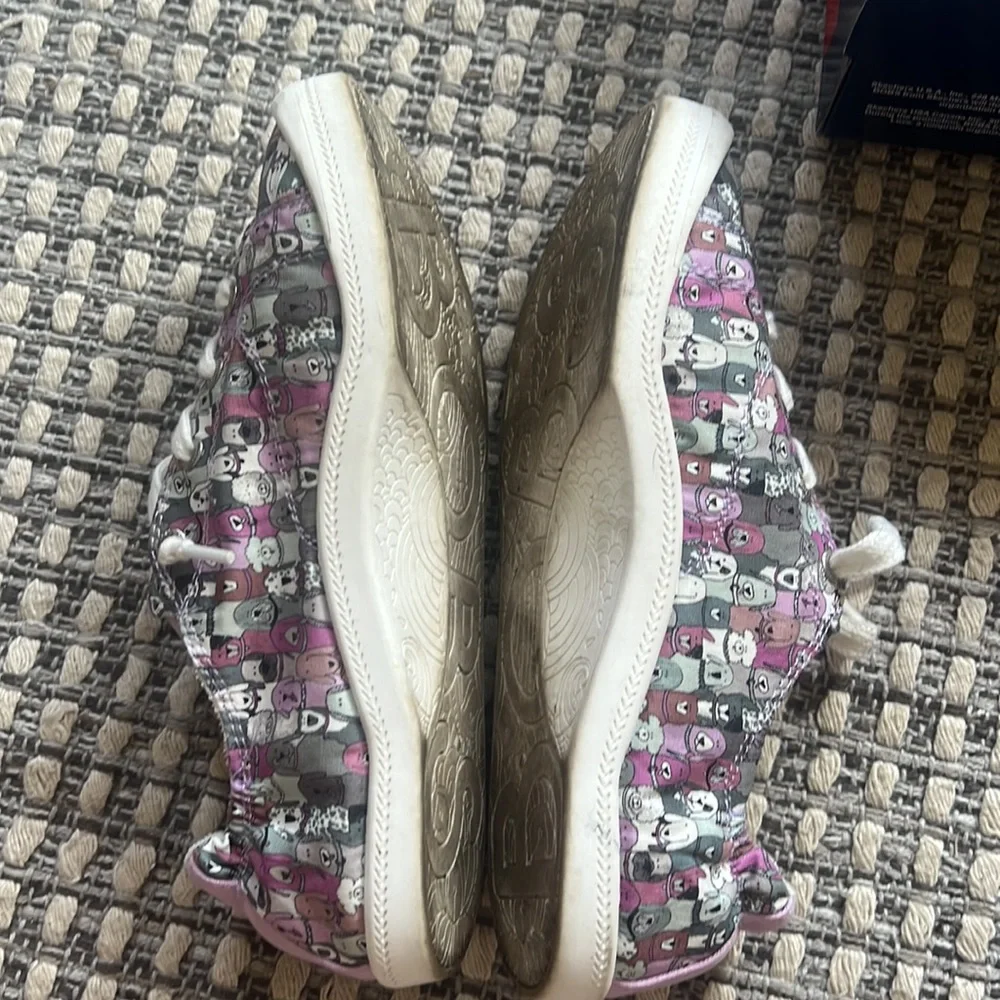 Bob’s with dog print! - Picture 5 of 7